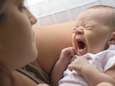 Depressieve mama maakt baby vaker onnodig wakker