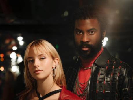 Angèle dévoile le clip ultra-léché de “Démons” en featuring avec Damso