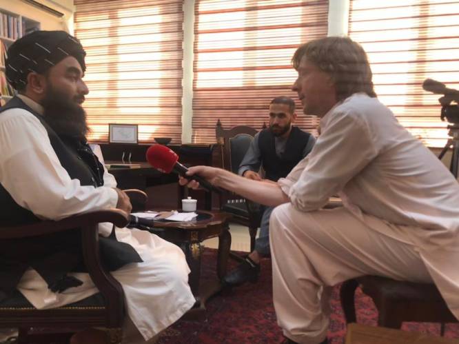 Robin Ramaekers sprak exclusief met woordvoerder taliban: “Hij lijkt niet echt geïnteresseerd in wie er nu weer komt vragen hoe het zit met de vrouwenrechten”