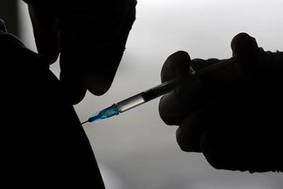 Geen quarantaine meer voor gevaccineerde hoog-risicocontacten