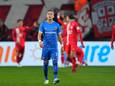 AZ-speler Jesper Karlsson baalt na de tweede goal van FC Twente.