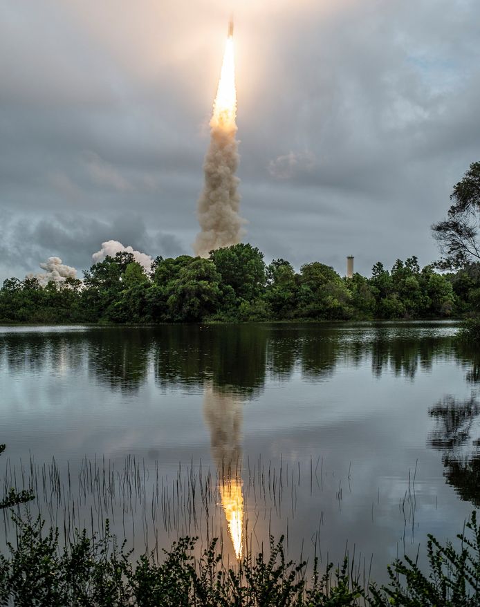 Op eerste kerstdag werd de telescoop gelanceerd vanuit Frans-Guyana.