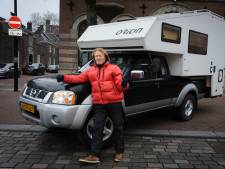 Van skiën met Bryan Adams tot naakt achter dieven aanrennen: Philips (80) camper garandeert sensatie
