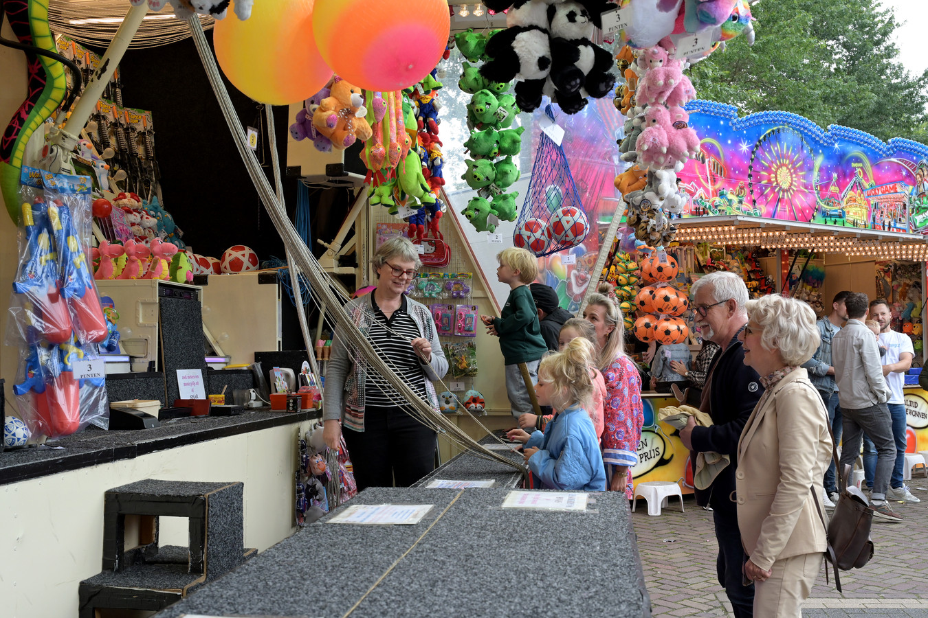 Volksfeest in Wanroij: nieuw leven voor kermis met ‘glamping’ allure ...