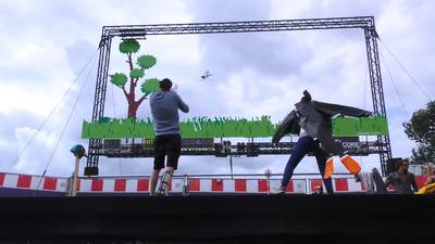 Duck Hunt in real life @ Lowlands
