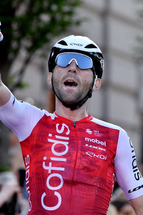 Vluchters frustreren sprinters in Giro d’Italia: Benjamin Thomas boekt verrassende zege