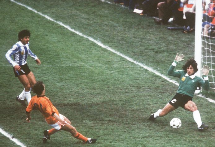 11 fraaie foto's van Rob Rensenbrink | Nederlands voetbal | bndestem.nl
