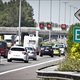 Grote verkeershinder door oliespoor op E40 en R4 Gent