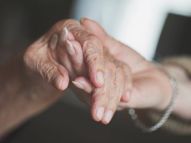 Hoe blijf je connectie maken met alzheimerpatiënten? Wetenschapper tipt 11 concrete methodes die ook toegepast worden in de reclamewereld