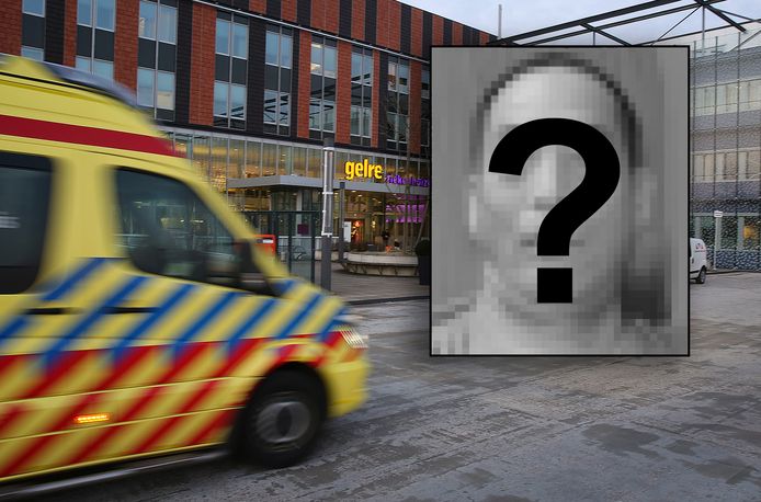 Het Gelre ziekenhuis in Zutphen, inzet: de foto van de overleden man.