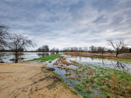 Overvolle beken en rivieren in de Meierij