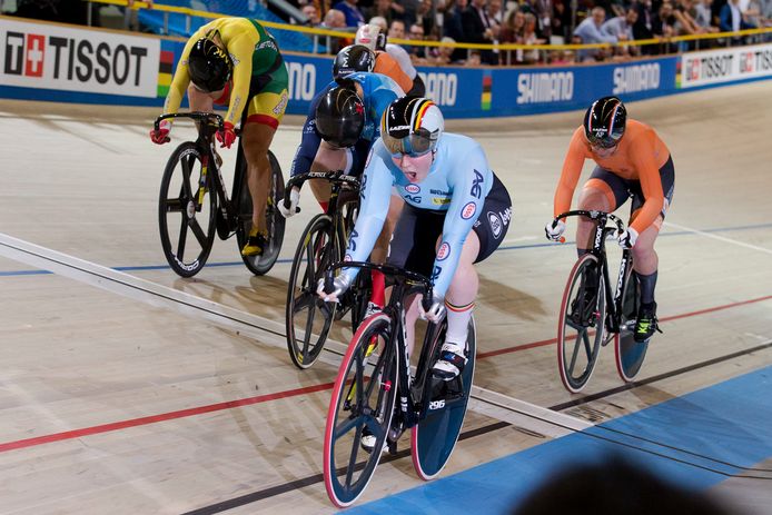 Goud Voor Belgie Op Het Wk Baanwielrennen Degrendele Kroont Zich Tot Wereldkampioene Op De Keirin Wielrennen Hln Be