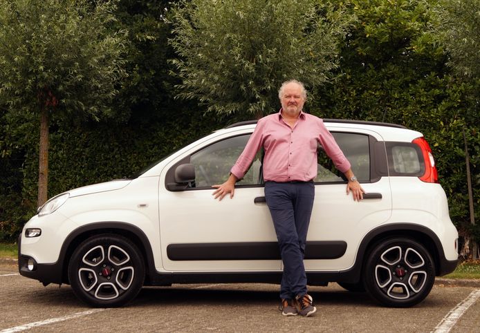 Onze autokenner Joost Bolle testte drie budgetwagens. De eerste op het lijstje: de Fiat Panda (vanaf 12.560 euro).