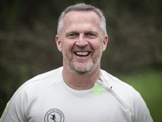Van den Brom aan de slag bij Vitesse: trainer geeft startschot voor geldinzameling noodlijdende club