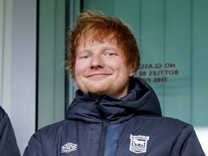 Ed Sheeran heeft al bijna tien jaar geen gsm meer: “De druk om altijd bereikbaar te zijn was te groot”