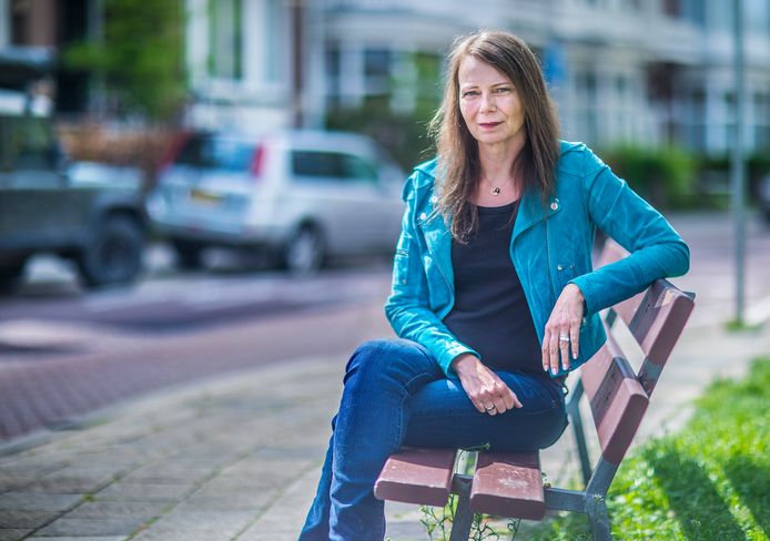 Wendy is het er niet mee eens dat medische foto's van haar borsten worden beoordeeld door ondeskundige mensen.
