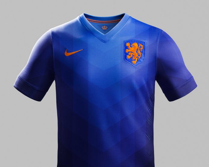 behalve voor diep het dossier Nederlands elftal in blauw uitshirt tegen Ghana | Nederlands voetbal | AD.nl