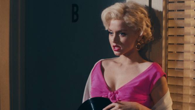 Le film “Blonde” accusé de relayer un message “anti-avortement”: le réalisateur se défend