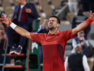 “Het is niet gezond en het is oneerlijk”: kritiek op organisatoren Roland Garros na nachtelijke partij titelverdediger Djokovic