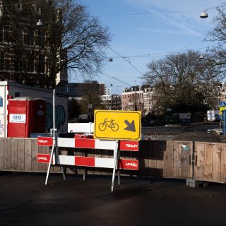 Influencer goes viral after mountain biking through roadworks in Amsterdam-East