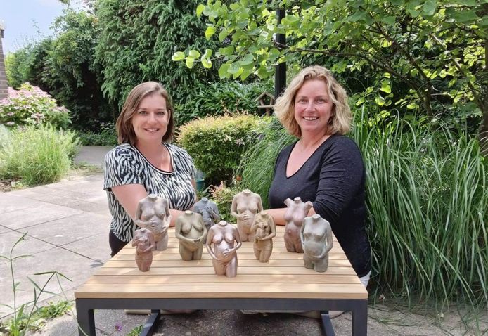 Anne Yntema-Ordelman en Ilja de Vos zijn allebei moeder van twee kinderen en willen de herinnering en mooie ervaring van een zwangerschap met Print je Wonder ook aan andere (aanstaande) moeders geven.