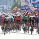 Fabio Jakobsen wordt nipt tweede bij comeback in grote ronde