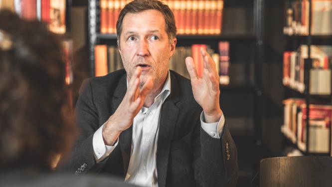 INTERVIEW. Paul Magnette (PS): “Walen genieten graag van het leven. Is dat zo verkeerd?”