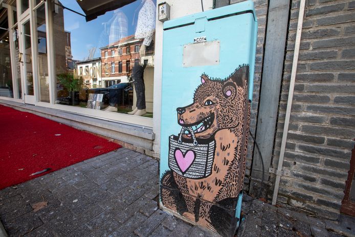 Onze Lieve Berin in de Onze-Lieve-Vrouwstraat van Margo Black.