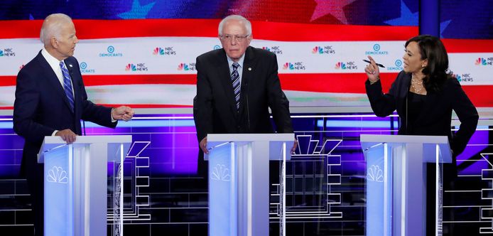 Joe Biden (l), Bernie Sanders (m) en Kamala Harris (r) legden elkaar het vuur aan de schenen tijdens het recente tv-debat.