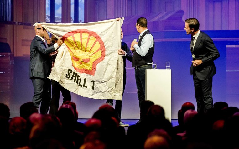 Protest tijdens het VVD-congres in november 2017. Grote bedrijven klagen over het vestigingsklimaat in Nederland. Beeld EPA