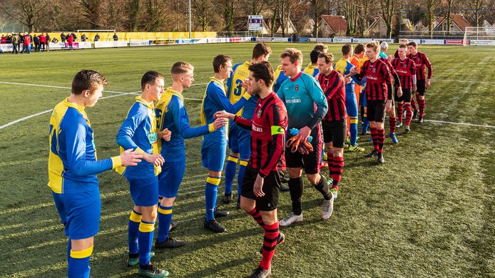 De derby Delden - Rood Zwart blijft staan in de vierde klasse B. Afgelopen seizoen werd er geen Deldense derby gespeeld door het vroegtijdig onderbreken van de competitie.