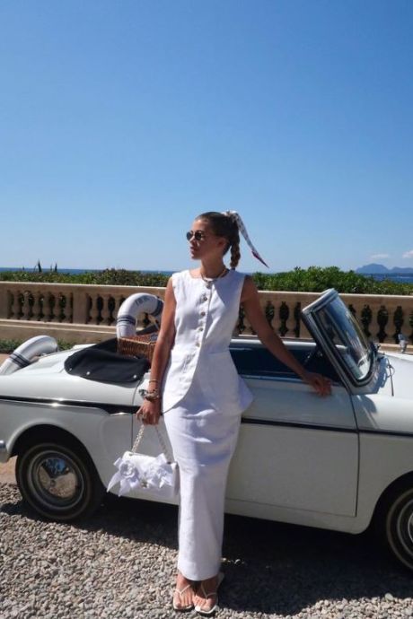 Simplicité et élégance: le style “Quiet Luxury” sera-t-il la grande tendance mode de l’été? 