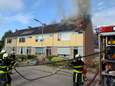 Woningbrand in Werkendam: bovenverdieping volledig in brand