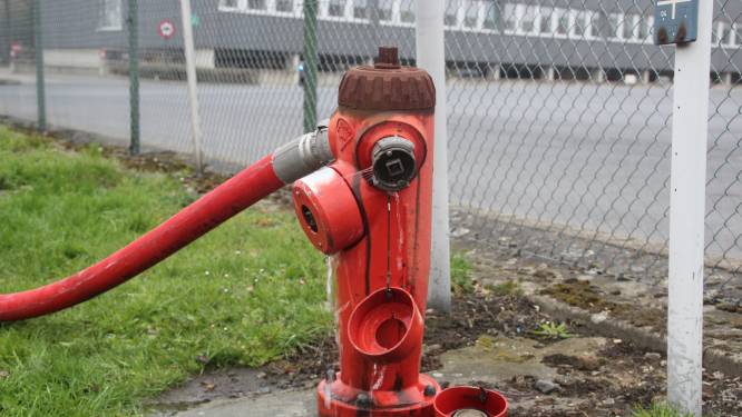 Gemeente gaat hulpverleningszone jaarlijkse controle van waterkranen voorstellen na dodelijke brand in Kerksken