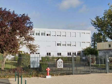 Suicide d’une ado de 13 ans en France: quatre mineurs mis en examen pour “harcèlement scolaire”