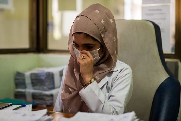 Vrouwelijke dokters mochten onder het regime van de Taliban werken, maar enkel onder toezicht van een mannelijke collega.