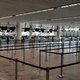 Luchthaven gaat temperatuur van alle reizigers meten: wie koorts heeft, kan toegang tot terminal ontzegd worden
