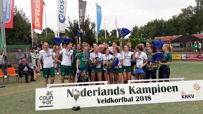 Anita de Ridder (3) werd zaterdag Nederlands kampioen met PKC. Dat was meteen haar laatste wedstrijd voor de club uit Papendrecht.