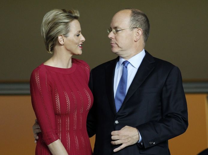 Prins Albert II van Monaco en zijn vrouw Charlene zagen dat het goed was.