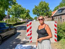 Levensgevaarlijke betonblokken in Dinteloord: 'Binnen een week rijdt iemand zich te pletter’