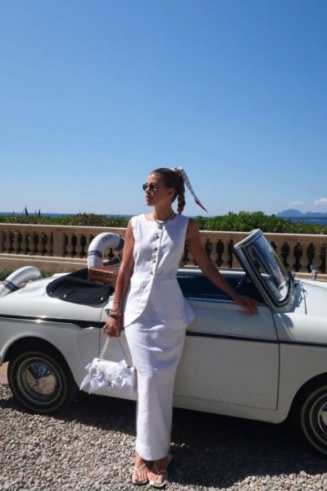 Simplicité et élégance: le style “Quiet Luxury” sera-t-il la grande tendance mode de l’été? 