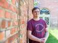 INTERVIEW. Frederik (28) heeft als eerste Vlaming met Downsyndroom een vast contract: “Soms minder in mezelf geloofd, maar nu weer moed gevonden”