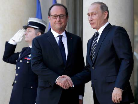 François Hollande à Moscou pour élargir la coalition internationale