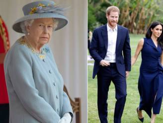 Nieuw boek over Britse royals belooft ‘explosieve’ onthullingen: “‘Godzijdank dat Meghan niet komt’, zei de Queen”