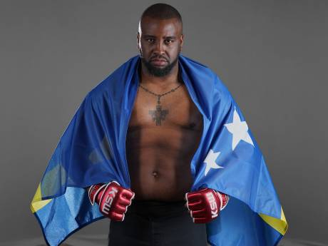 Kickboksveteraan Errol Zimmerman staat voor MMA-debuut bij KSW in Polen