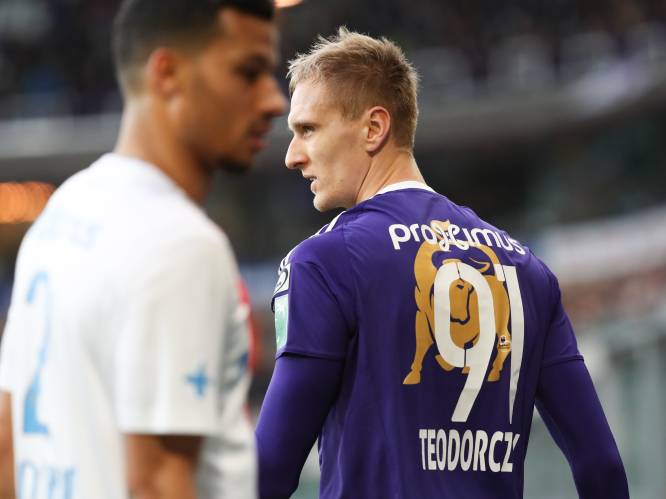 Teodorczyk scoorde 30 goals in topseizoen bij Anderlecht, maar vertrok langs achteruitgang: “Coach mocht me niet”
