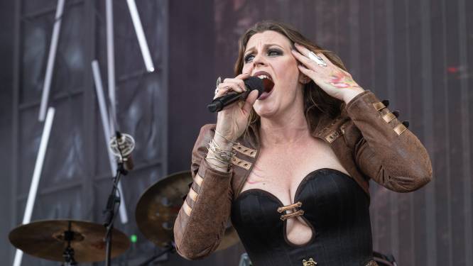 Nightwish-zangeres Floor Jansen in verwachting van tweede kindje