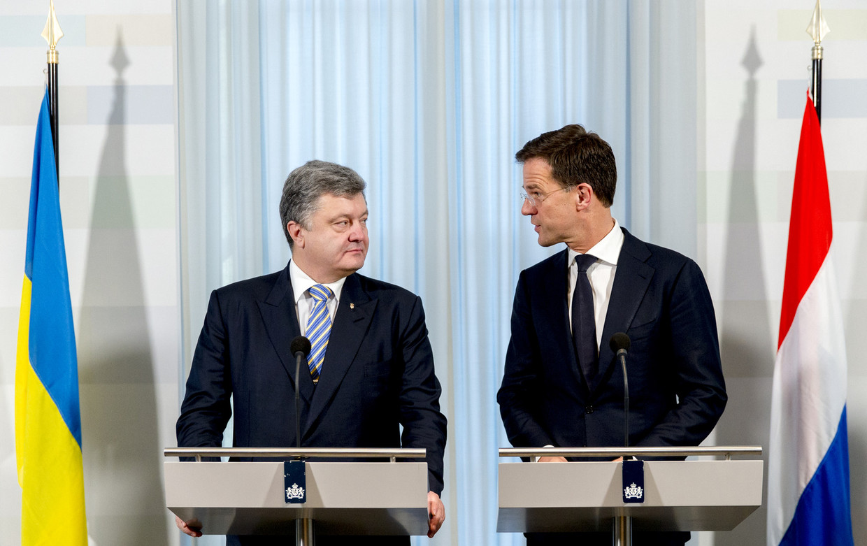 Minister president Mark Rutte en president Petro Porosjenko van Oekraïne tijdens een persconferentie in november 2015. Beeld anp