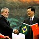 Diplomaat Lula is klimaatredder in het Westen en ‘neutrale’ vredesduif in Beijing