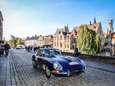 IN BEELD. Zo adembenemend mooi was de passage van honderden exclusieve oldtimers in Brugge